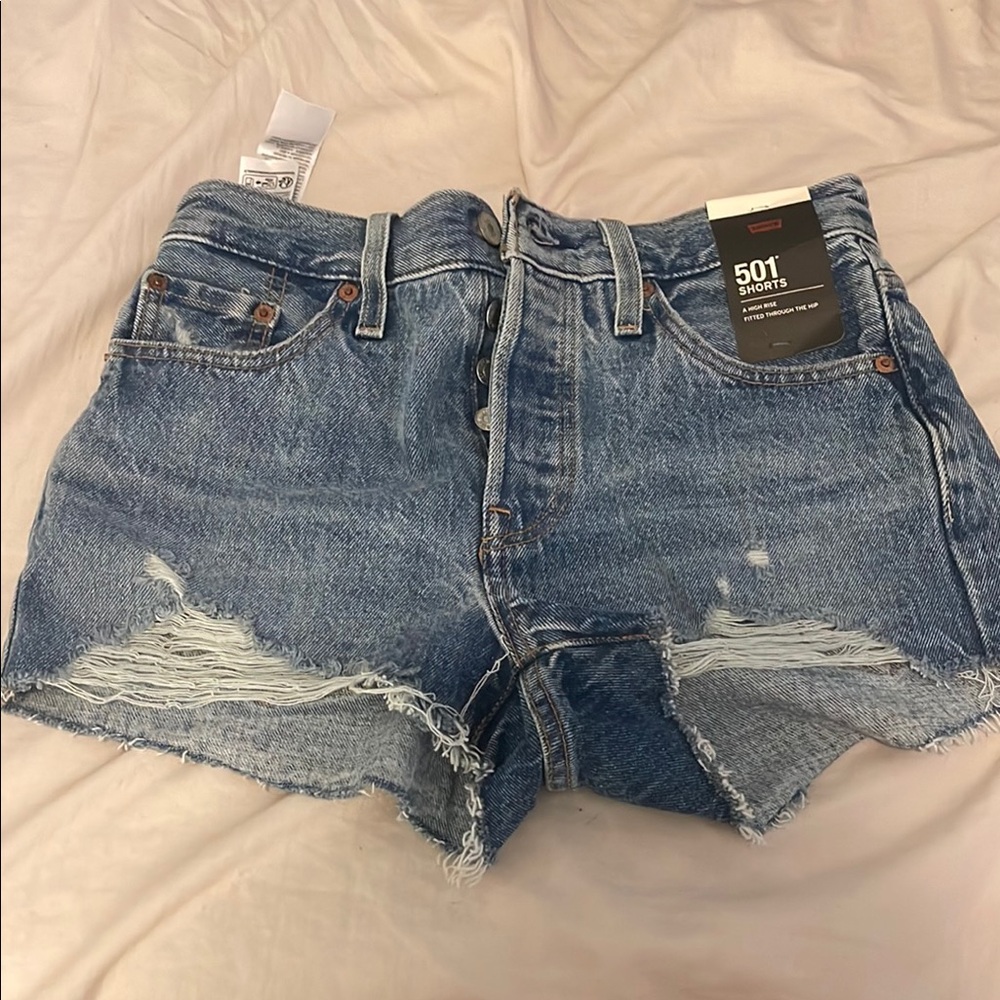 NEW NEVER WORK W TAGS Levi's Blue Distressed Jean Shorts High-Waisted